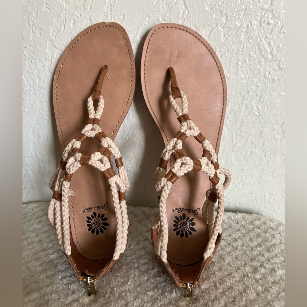 Women’s Yellow Box Flats Toe Thong Corded Back Zipper Heel Sandra Tan Cream 8.5